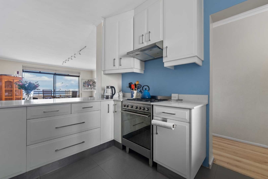 3 Bedroom Property for Sale in Sea Point Western Cape